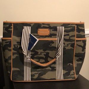 Camo business travel tote NWT